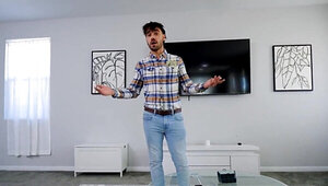 Pervy mommy with big boobies is getting fucked in POV