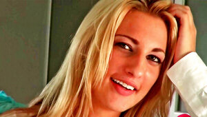 Blonde is in an amateur pov video, sucking a dick