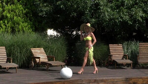 Blonde mistress gives herself up to man in a pittoresque place
