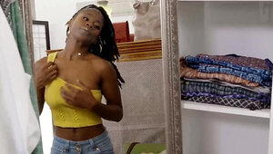 Changing room quickie with a baddie with dark skin