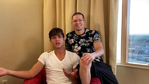 Hotel room banging for Dillon Anderson and Elliot Finn