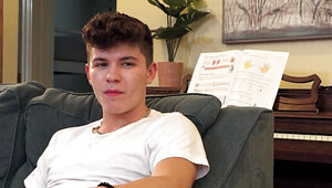The therapist and the twink have sex after the therapy sesh