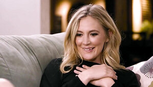 Mona Wales and Paige Owens are into lesbian anal fingering