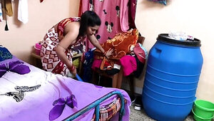 Indian woman with a great body giving a nice blowjob