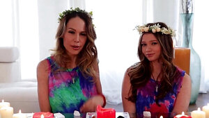 Livestream freeuse fuckery with a really kinky mommy