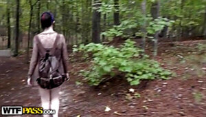 Fucked and Cum shot his girlfriend in the forest