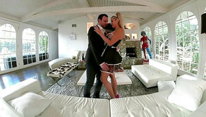 Hot fetish MFF vid with Courtney Taylor and Savana Styles