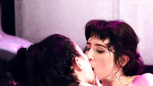 Naughty lesbians craves time alone for eating pussy