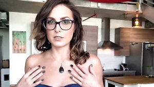 Stepmom Helena Price is going to bang with great pleasure