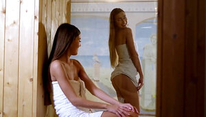 Euro babes Alexis Crystal and Cindy Shine enjoy the sauna