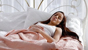 Stepdaughter and stepmom are sharing that juicy boner