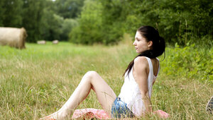 Mia Evans is superb and she cannot stop with her play