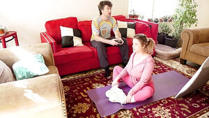 Pregnant stepsis is seeking hardcore fucking on all fours