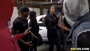 Black men passionately drill the policegirl's mouth