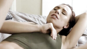 Aidra Fox tries to get the gay fucked outta her