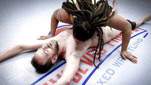 Big black girl puts on a clinic while sex fighting