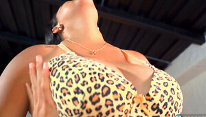 BBW with a cute face getting her twat banged by a big dick