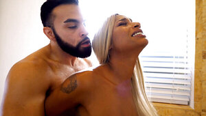 Derrick Ferrari fucks in inked black girl Sarai Minx