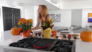 Blonde keeps this dude horny with her greedy mouth