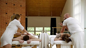 Slutty girl’s twat getting banged in front of a cuckhold BF