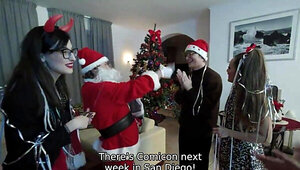 Bad Santa banging a juicy cheating girlfriend big time