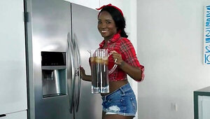 Naomi Foxxx is a big fan of white coxxx now so it is hot