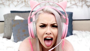 Gamer girl gets pretty deranged with a DILF dick