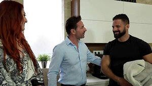 Hotwife double penetration session with predictable results