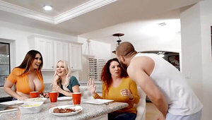 Threesome pleasure with two girls who need hard dick