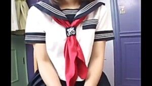 Super-Uber-Cute japanese school lady