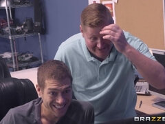 Brazzers - Dirty weather girl Juelz Ventura loves anal