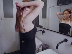 큰 가슴, 가슴이 큰, 수음, 파티, 빨간 머리, 샤워, 혼자, 젖가슴