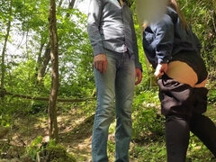 素人, ぽっちゃり, デカ尻, 熟年, アウトドア, 放尿, 公共, ロシア人