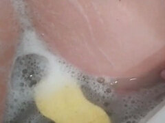 MILF Takes a Hot Bath