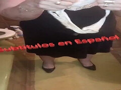 Lady Chloe catches him sniffing her panties (Spanish sub)