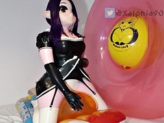 Rubber maid Xelphie rides a depraved balloon
