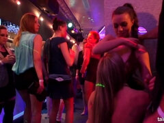 美女, 気狂い, 手コキする, ハードコア, オージー, パーティ, 公共, オッパイの