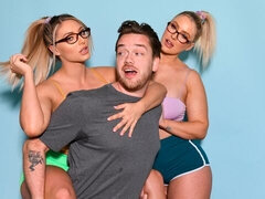 Amatőr, Hálószoba, Szőke, Kutya póz, Két nő, Tetkó, Hármas, Begyek