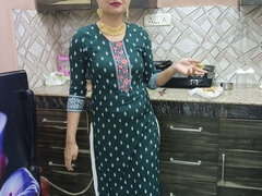Indian Punjabi Stepmom Pat New Desi Chudai Full Gaaliyan Punjabi Full HD Desi Sardarni Stepmom Fuked Boond Mary in Kitchen