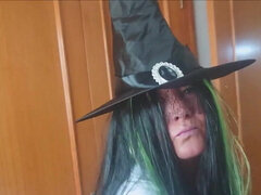 A short behind the scenes clip of me trying on my halloween costumes