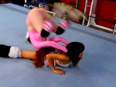 xcw wrestling - lesbian in gym