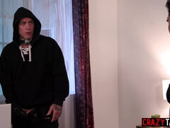 18 let, Zadek, Kuřba, Dávení penisem, Hardcore, Hd, Drsné akce, Kozičky