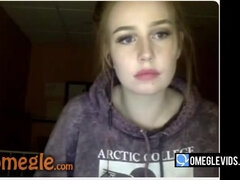 sweatshirt from omegle tits flash