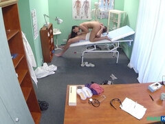 69, Amatéři, Černé, Kuřba, Doktor, Výprask, Sestřička, Uniforma