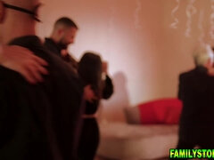 One hot orgasmic party with milfs and teens