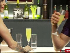 Blond, Bruinharig, Lul, Groep, Vernedering, Ondergoed, Moeder die ik wil neuken, Meesteres