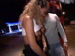 Bitch, Tysk, Offentlig