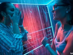 Μαύρος, Ξανθιά, Πίπα, Ντυμένη, Κούκλα, Όργιο, Swingers, Υγρό