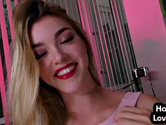 Bambino, Bionda, Facciale, Sega, Matura, Mamma che vorrei scoparmi, Punto di vista pov, Realtà