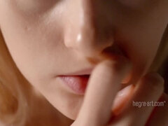 Blonde, Petite femme, Rasée, Maigrichonne, Adolescente, Nénés, Vierge